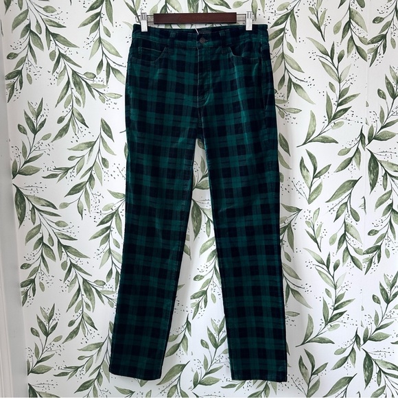 Talbots Velveteen Straight Leg Pants. Size 2. Green Plaid. - Picture 4 of 12
